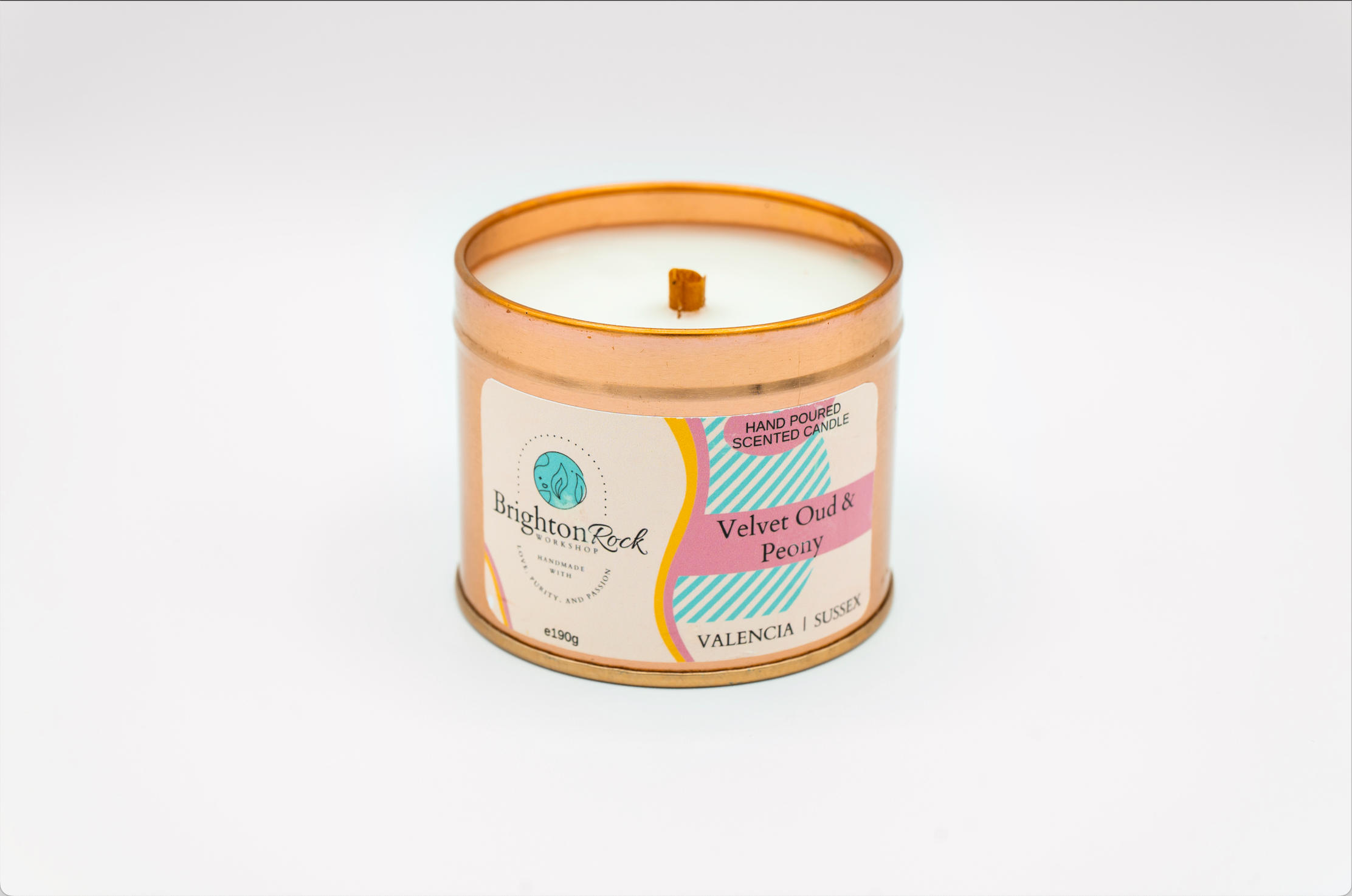 Velvet Oud & Peony Scented Candle in Rose Gold Tin (Wooden Wick) 190g